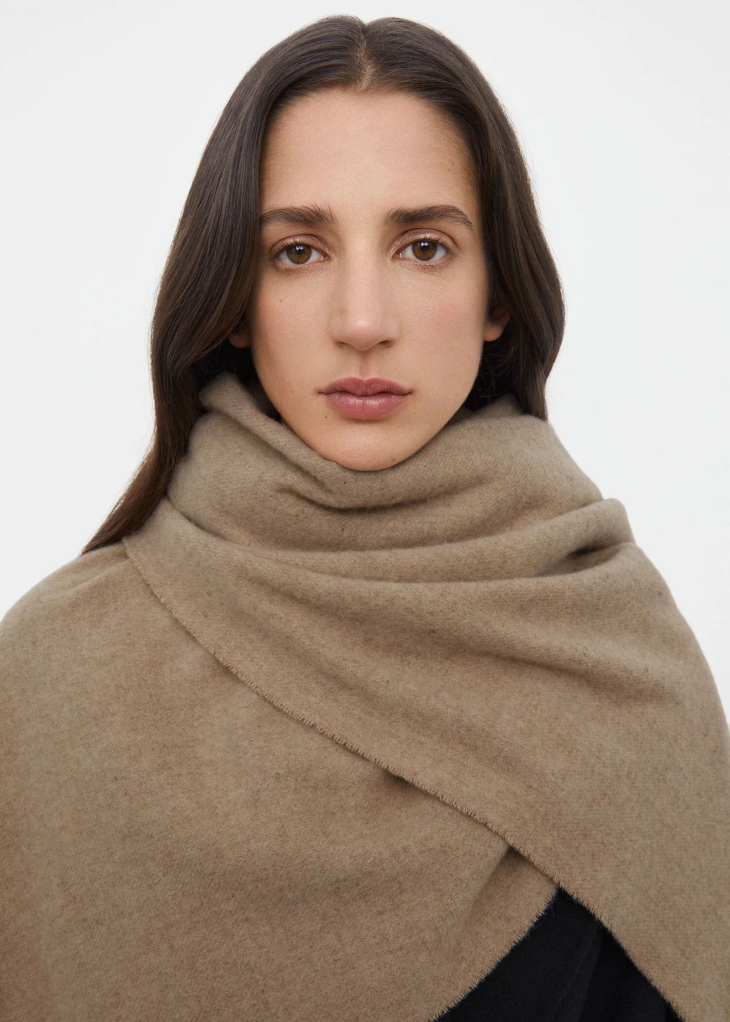 Classic wool scarf beige mélange