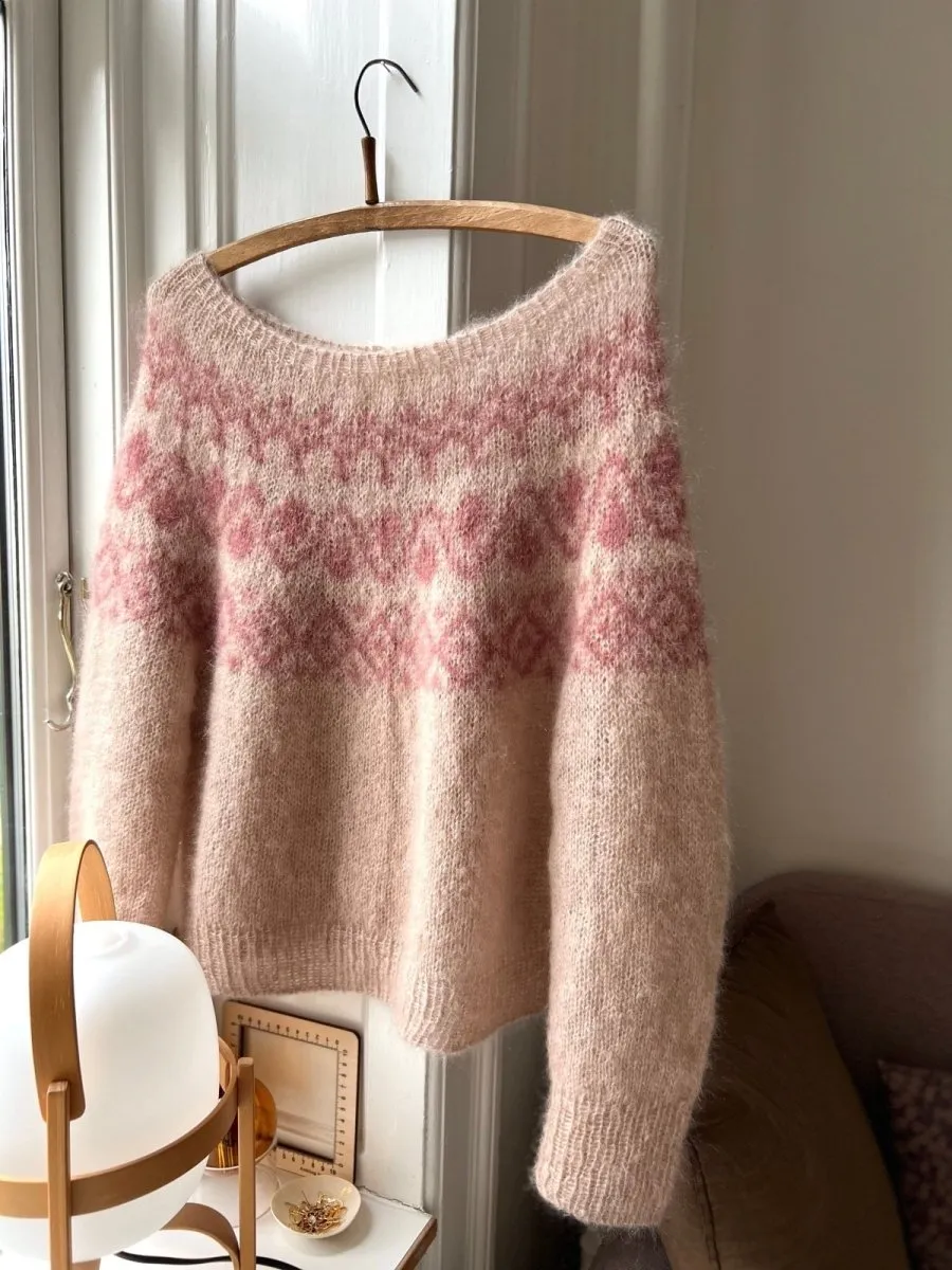 Cor sweater by Refined Knitwear, knitting pattern (UK, DE, NO)