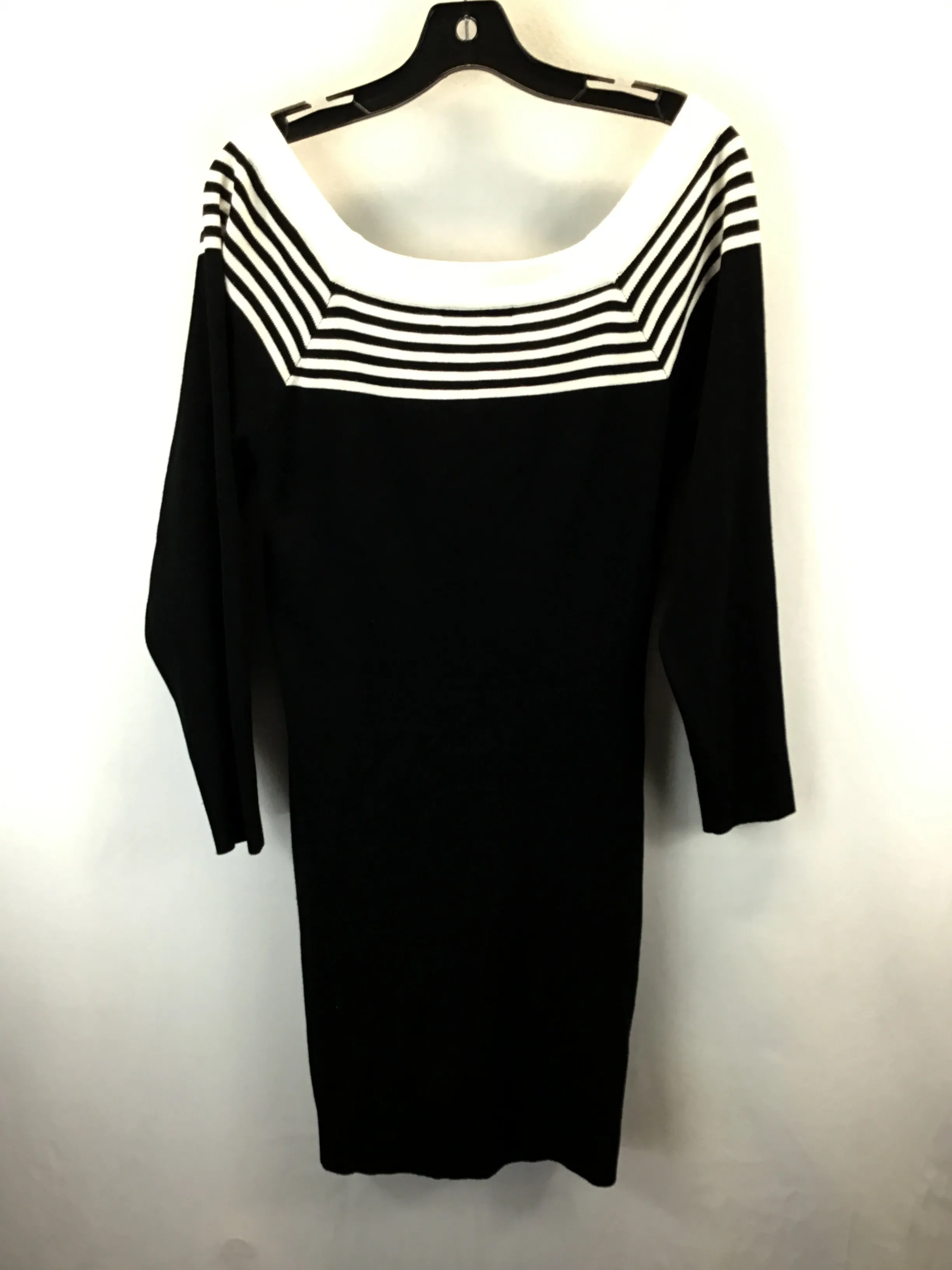 Dress Sweater By Almost Famous In Black & White, Size: 2x