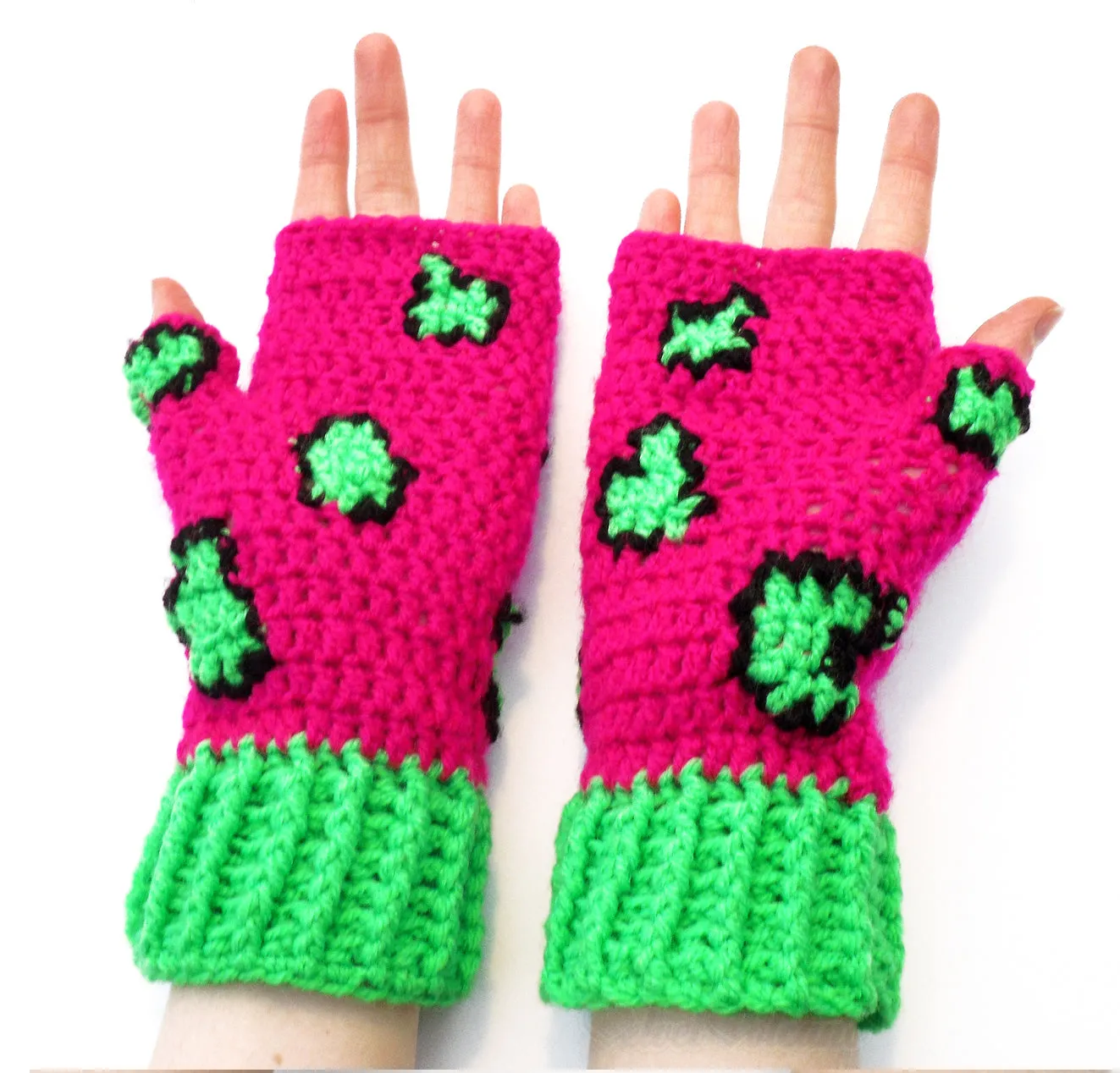 Leopard Fingerless Gloves (Custom Colour)