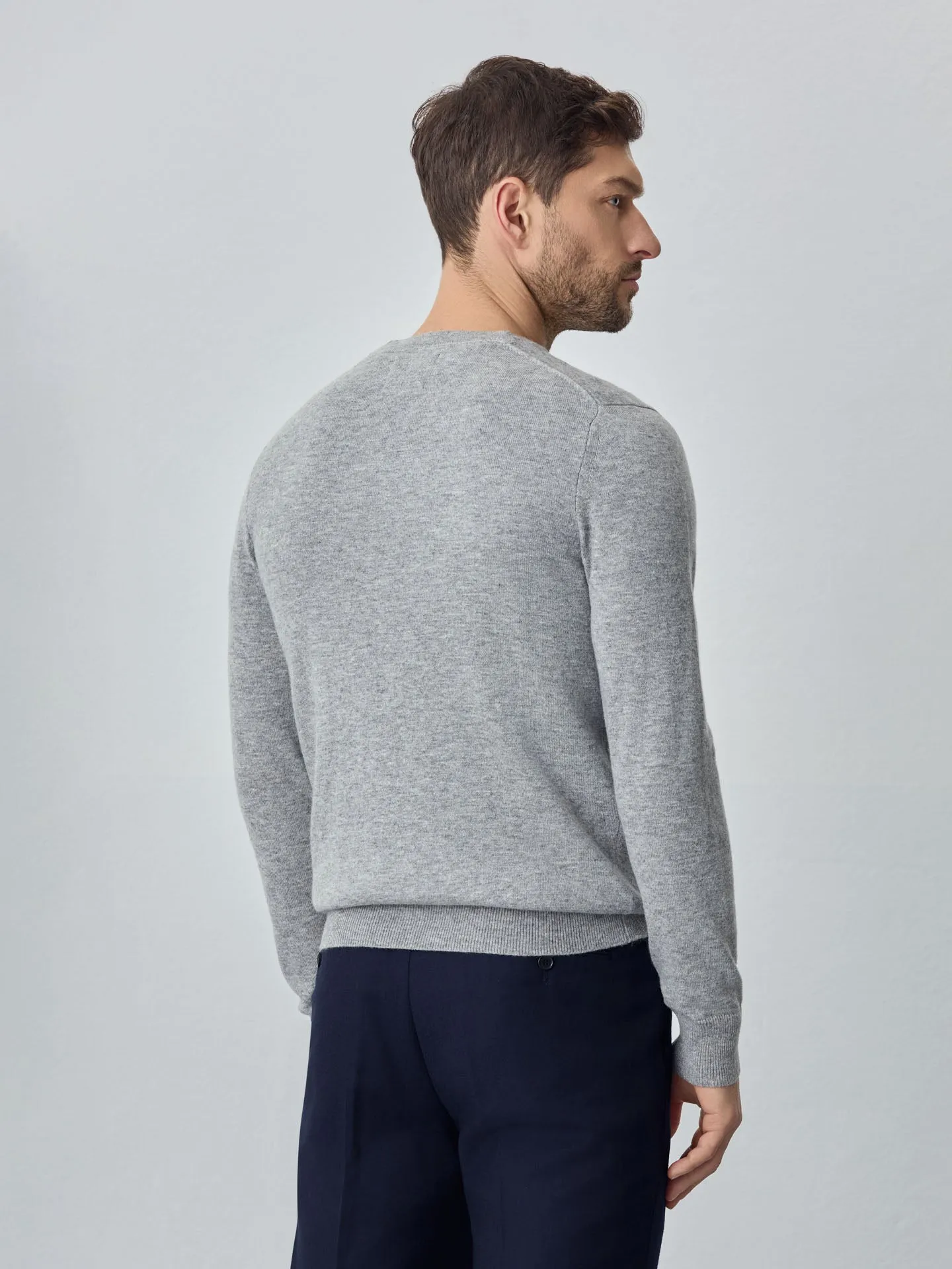 Machine Washable V-Neck Sweater With Long Sleeves In Lambswool Blend