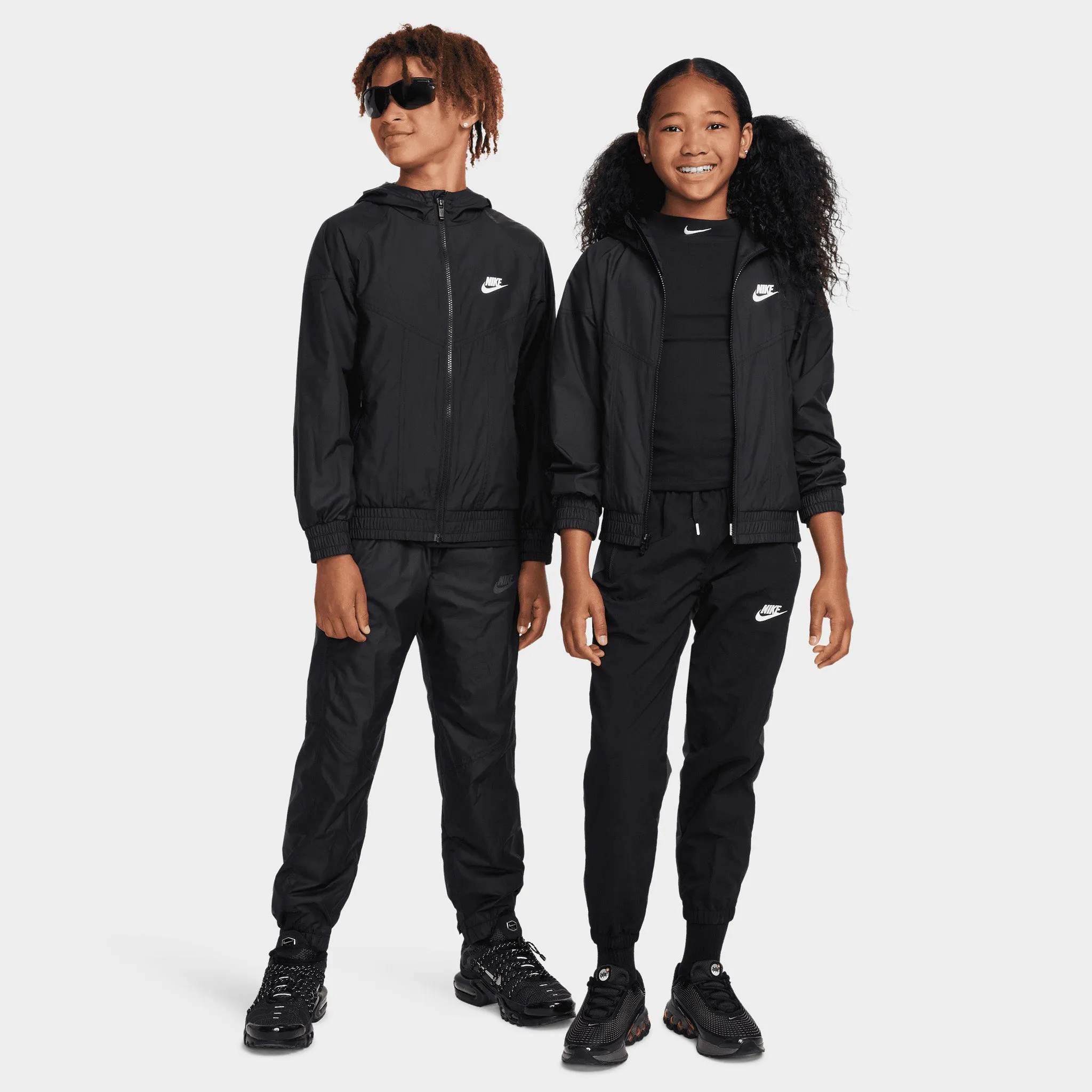 Nike Sportswear Juniors' Windrunner Jacket / Black