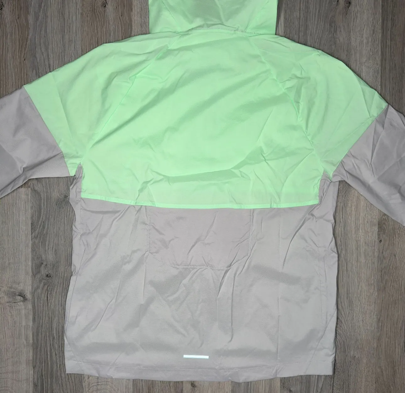 Nike Windrunner Vapour Green