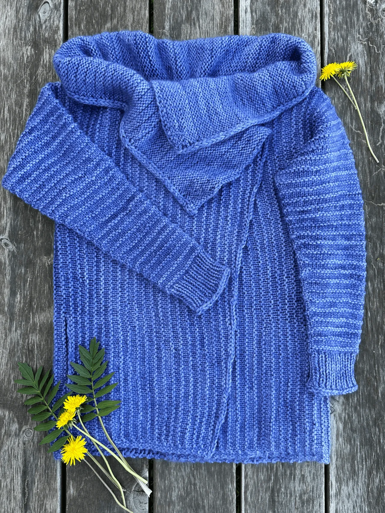 Silva asymmetrical cardigan | Knitting kit