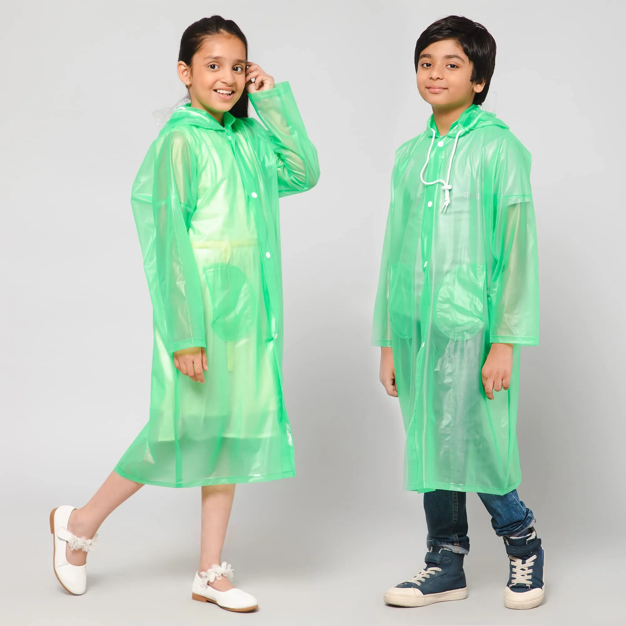 THE CLOWNFISH Wet & Wild Series Unisex Kids Waterproof Single Layer PVC Longcoat/Raincoat with Adjustable Hood. Age-4-5 Years (Fluoroscent Green)