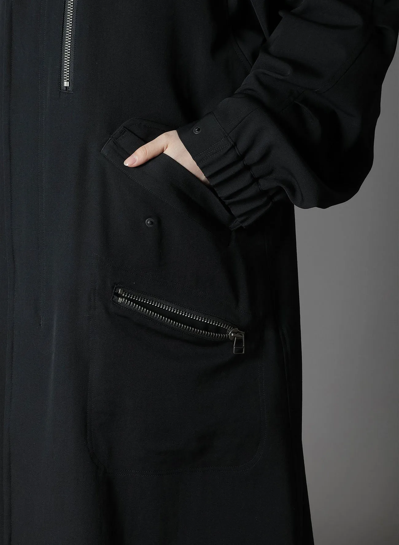 WOOL GABARDINE ZIPPER POCKET MOD COAT